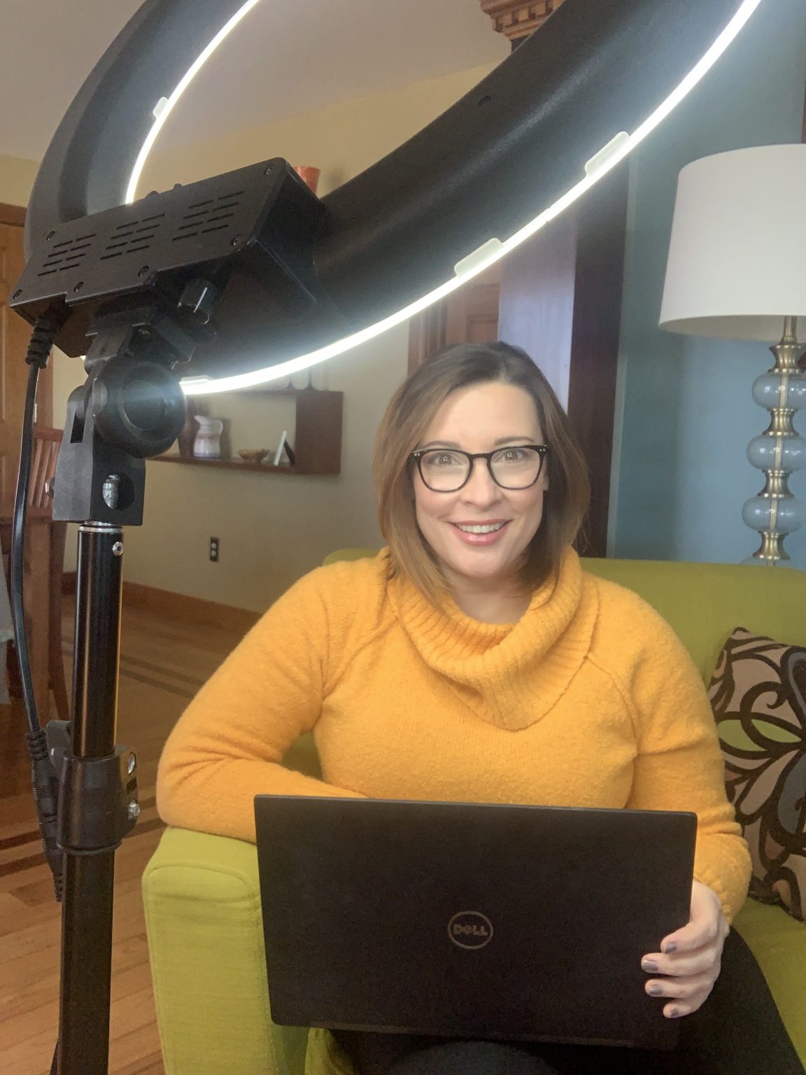 Bye bye, ring light glasses glare